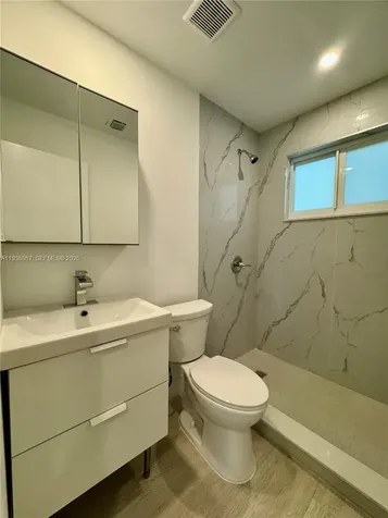 111 NW 7th Avenue Dania Beach FL 33004
