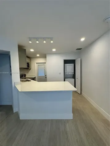111 NW 7th Avenue Dania Beach FL 33004