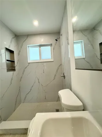 111 NW 7th Avenue Dania Beach FL 33004
