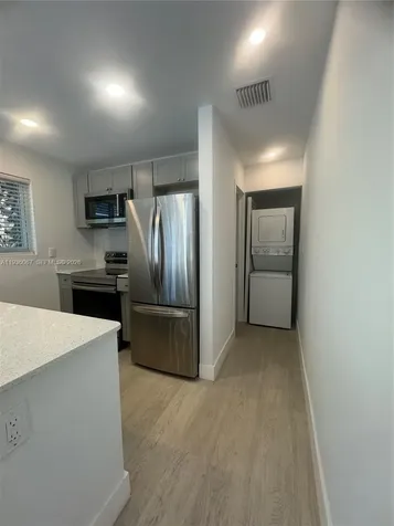 111 NW 7th Avenue Dania Beach FL 33004