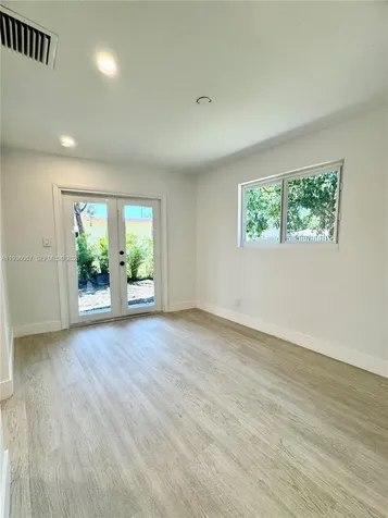 111 NW 7th Avenue Dania Beach FL 33004