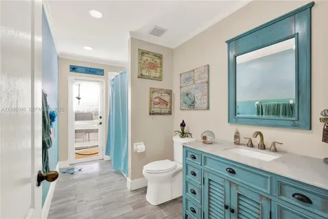 8916 SW 213th Street Cutler Bay FL 33189