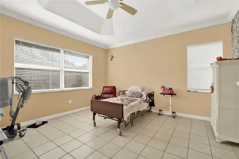 8916 SW 213th Street Cutler Bay FL 33189