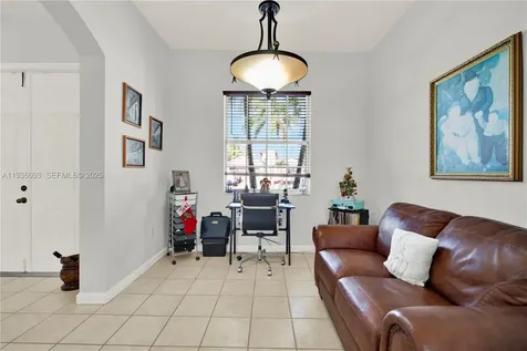8916 SW 213th Street Cutler Bay FL 33189