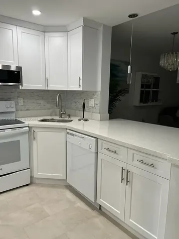 1541 S Ocean Boulevard Lauderdale By The Sea FL 33062