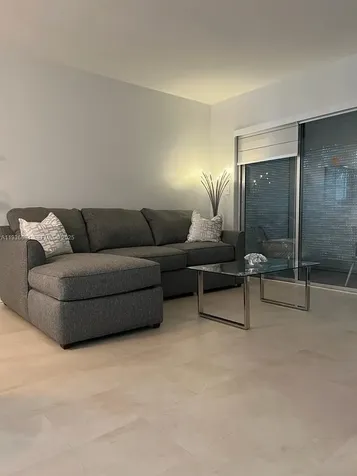 1541 S Ocean Boulevard Lauderdale By The Sea FL 33062