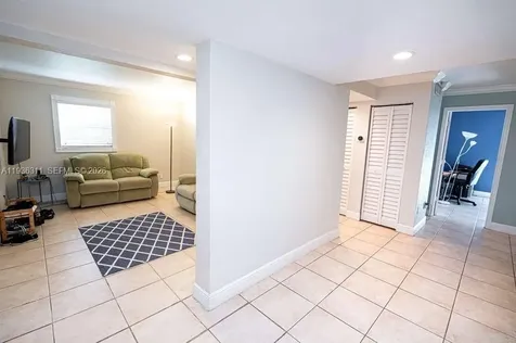 8600 SW 109th Avenue Miami FL 33173