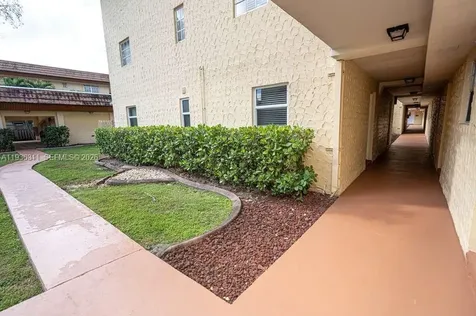 8600 SW 109th Avenue Miami FL 33173