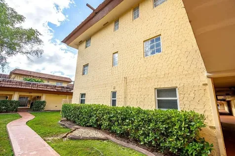 8600 SW 109th Avenue Miami FL 33173