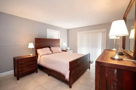 8600 SW 109th Avenue Miami FL 33173