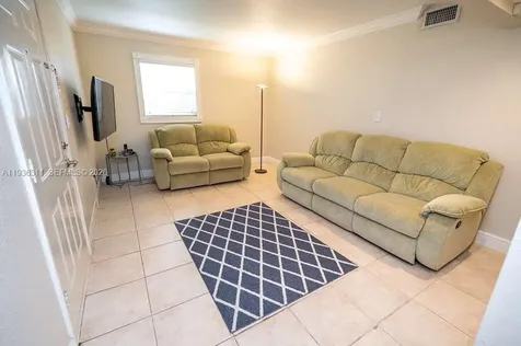8600 SW 109th Avenue Miami FL 33173