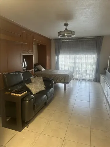 19201 Collins Avenue Sunny Isles Beach FL 33160