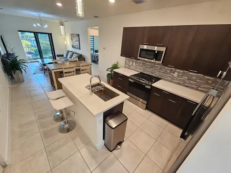 8301 NW 41st Street Doral FL 33166