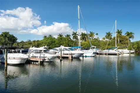 3401 N Country Club Drive Aventura FL 33180