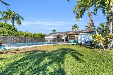 610 NW 16th Street Homestead FL 33030