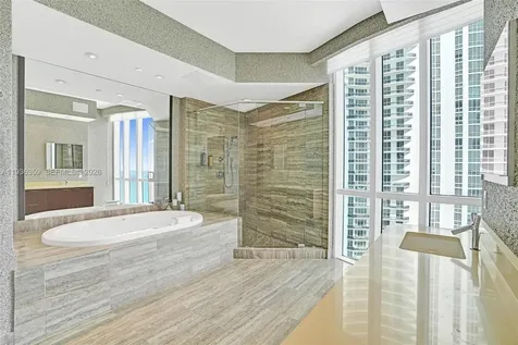 15811 Collins Avenue Sunny Isles Beach FL 33160