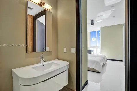 15811 Collins Avenue Sunny Isles Beach FL 33160