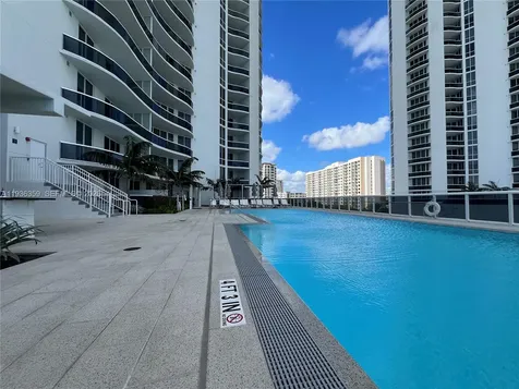15811 Collins Avenue Sunny Isles Beach FL 33160
