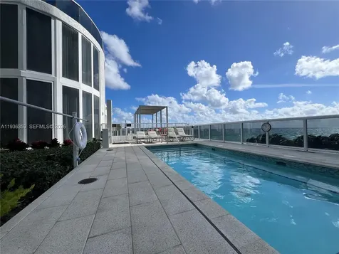 15811 Collins Avenue Sunny Isles Beach FL 33160