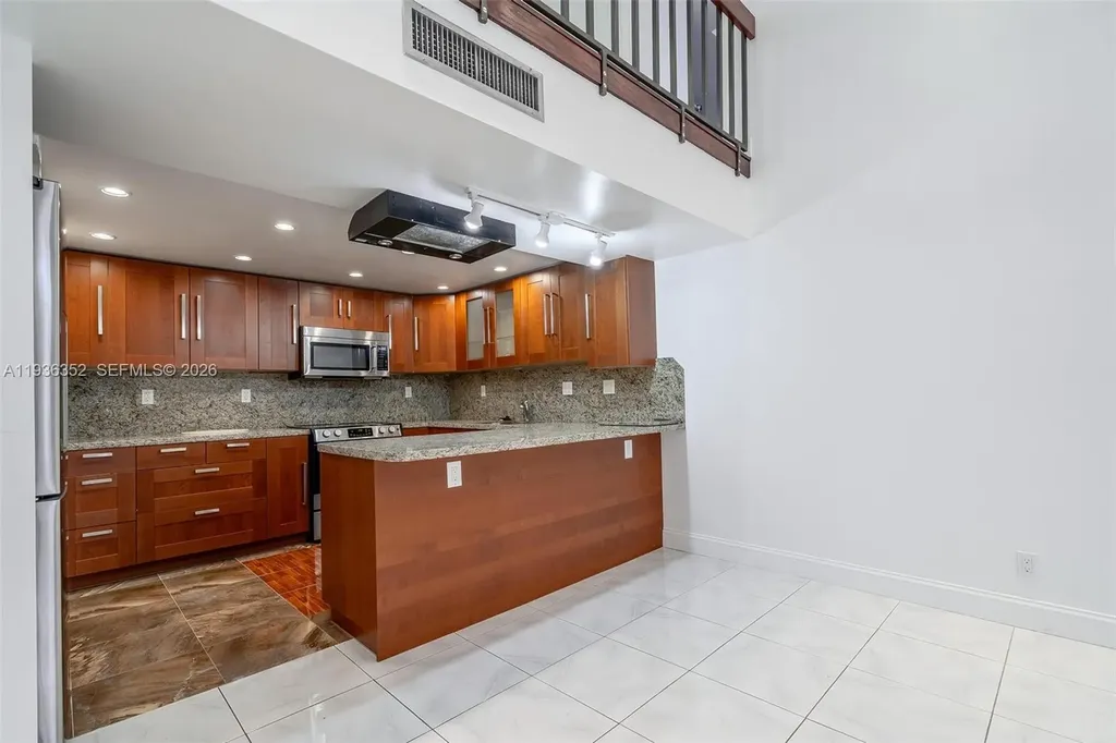 20347 W Country Club Drive Aventura FL 33180