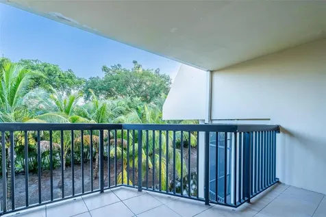 20347 W Country Club Drive Aventura FL 33180