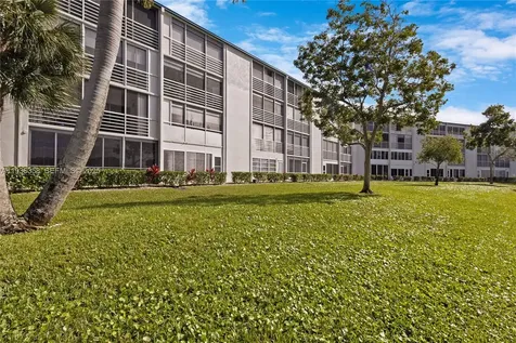 3030 Lincoln B Boca Raton FL 33434