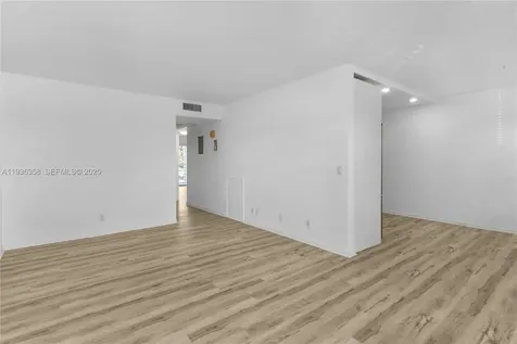 3030 Lincoln B Boca Raton FL 33434