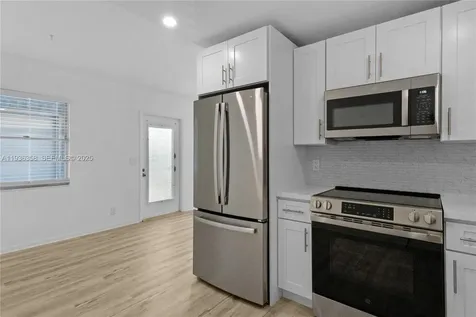 3030 Lincoln B Boca Raton FL 33434