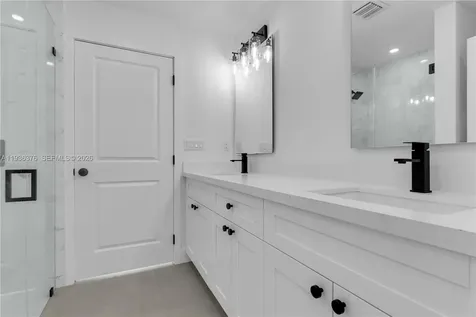 6421 SW 59th Avenue South Miami FL 33143