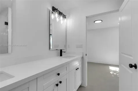 6421 SW 59th Avenue South Miami FL 33143