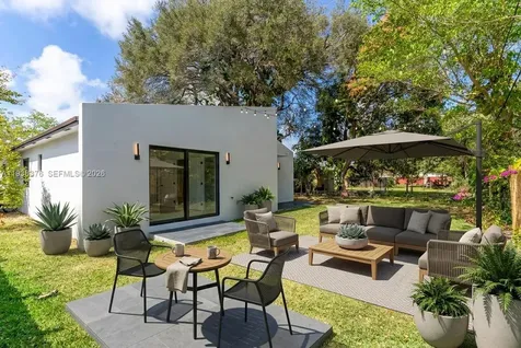 6421 SW 59th Avenue South Miami FL 33143