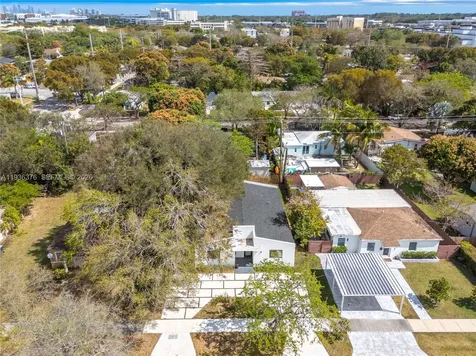 6421 SW 59th Avenue South Miami FL 33143