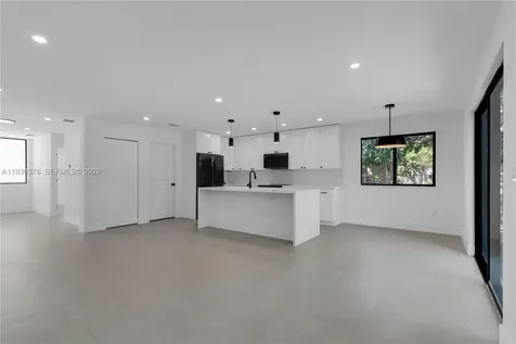 6421 SW 59th Avenue South Miami FL 33143