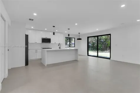 6421 SW 59th Avenue South Miami FL 33143