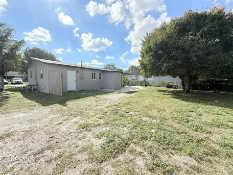 7821 NW 30th Street Davie FL 33024