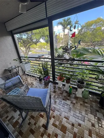 900 Colony Point Circle Pembroke Pines FL 33026