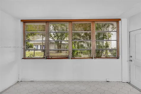 4850 NW 29th Court Lauderdale Lakes FL 33313