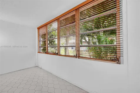 4850 NW 29th Court Lauderdale Lakes FL 33313