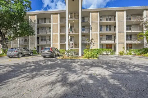 4850 NW 29th Court Lauderdale Lakes FL 33313