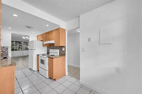 4850 NW 29th Court Lauderdale Lakes FL 33313