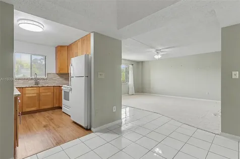 7552 Ashmont Circle Tamarac FL 33321