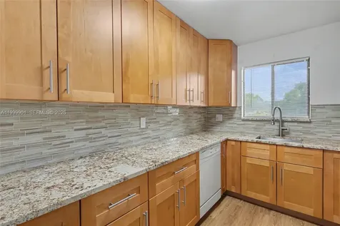 7552 Ashmont Circle Tamarac FL 33321