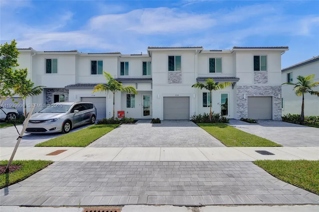732 SE 13th Court Homestead FL 33034