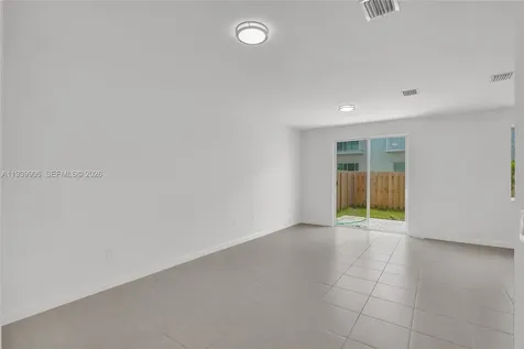 732 SE 13th Court Homestead FL 33034