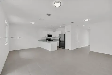 732 SE 13th Court Homestead FL 33034