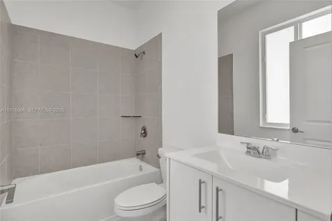 732 SE 13th Court Homestead FL 33034