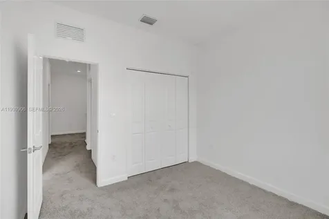 732 SE 13th Court Homestead FL 33034