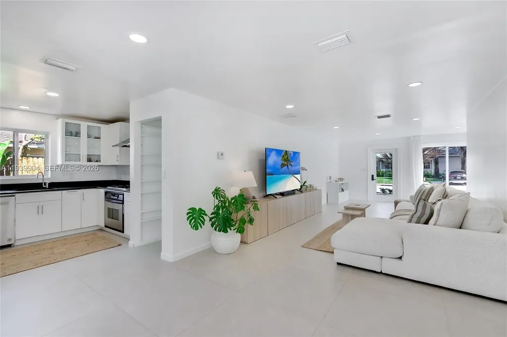 617 SW 5th Avenue Fort Lauderdale FL 33315