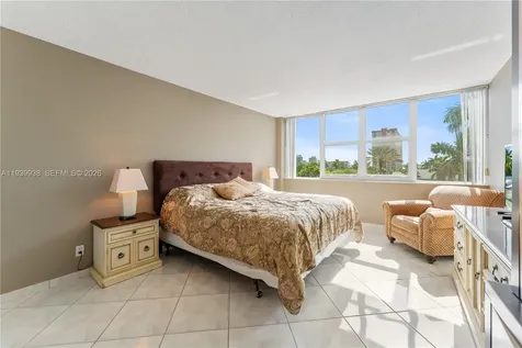 3140 S Ocean Drive Hallandale Beach FL 33009