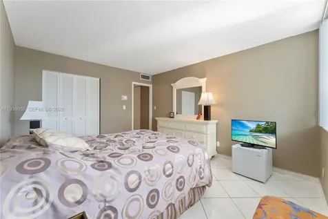 3140 S Ocean Drive Hallandale Beach FL 33009